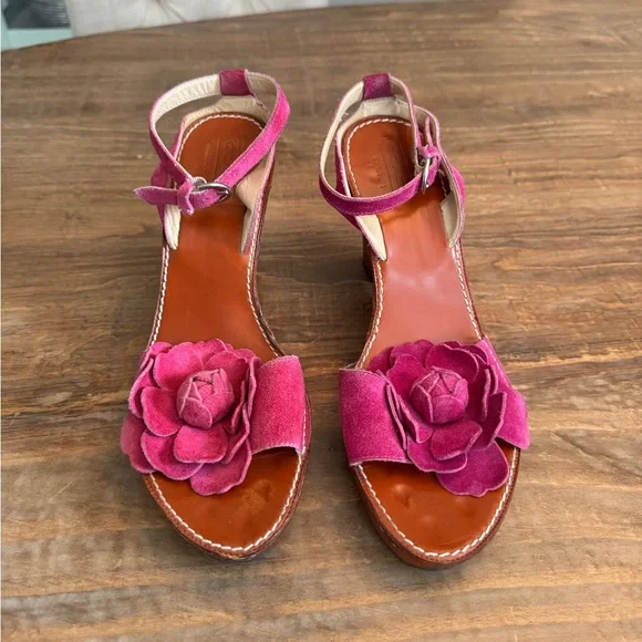 Coach Ashlyn Fushia Suede Leather Wedged Flower Sandals Size 8 Italy - Picture 2 of 12